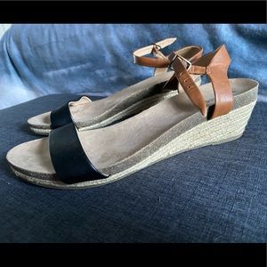 Merona espadrille wedge sandal women’s size 9